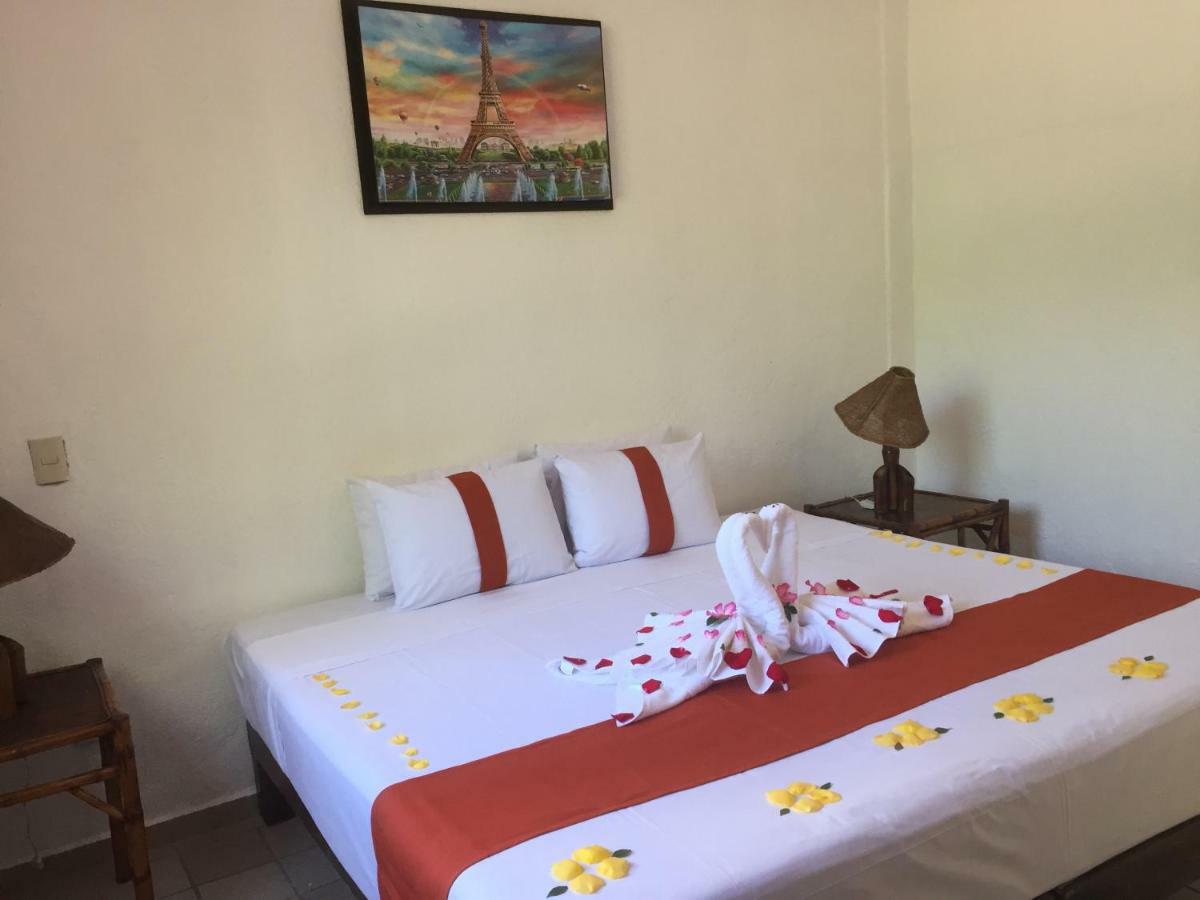 Departamentos Lalo Apartment Zihuatanejo Exterior photo
